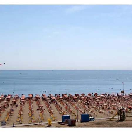 Spacious Near The In Lignano Lignano Sabbiadoro